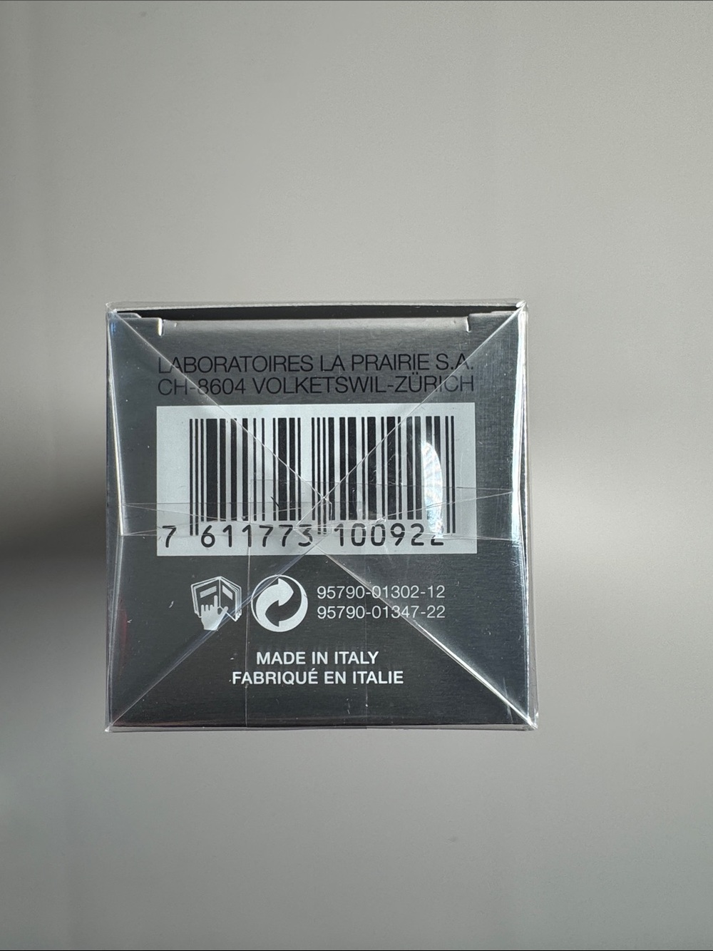 LA PRAIRIE LIQUID FOUNDATION BRUSH *New in sealed box* - Picture 5 of 5